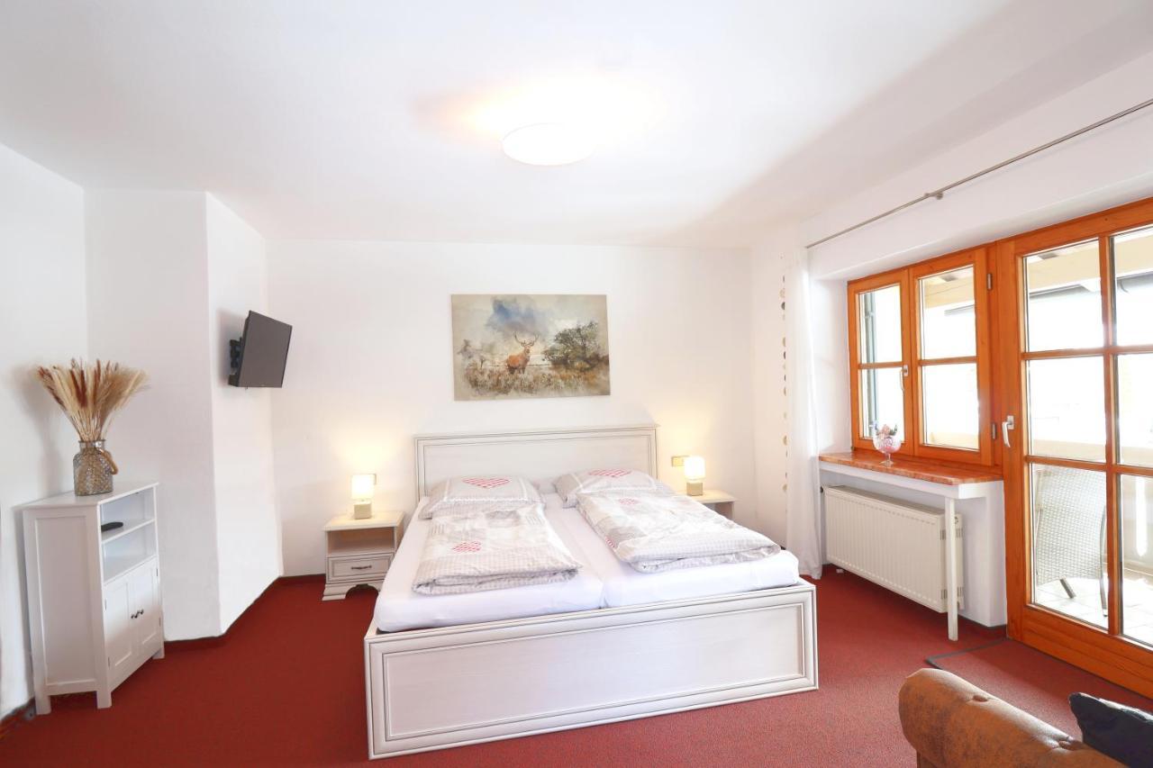 Apartmán Haus Dippel Am Kurpark Inklusive Chiemgaukarte Ruhpolding Exteriér fotografie